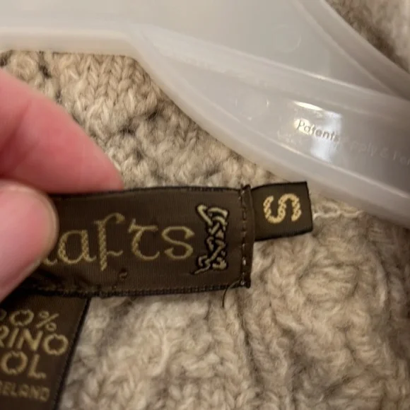 Inis Crafts 100% merino wool zippered cardigan made in Ireland size S - Picture 10 of 16